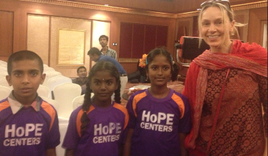 Marianne Hettinger with children at the hope center in India